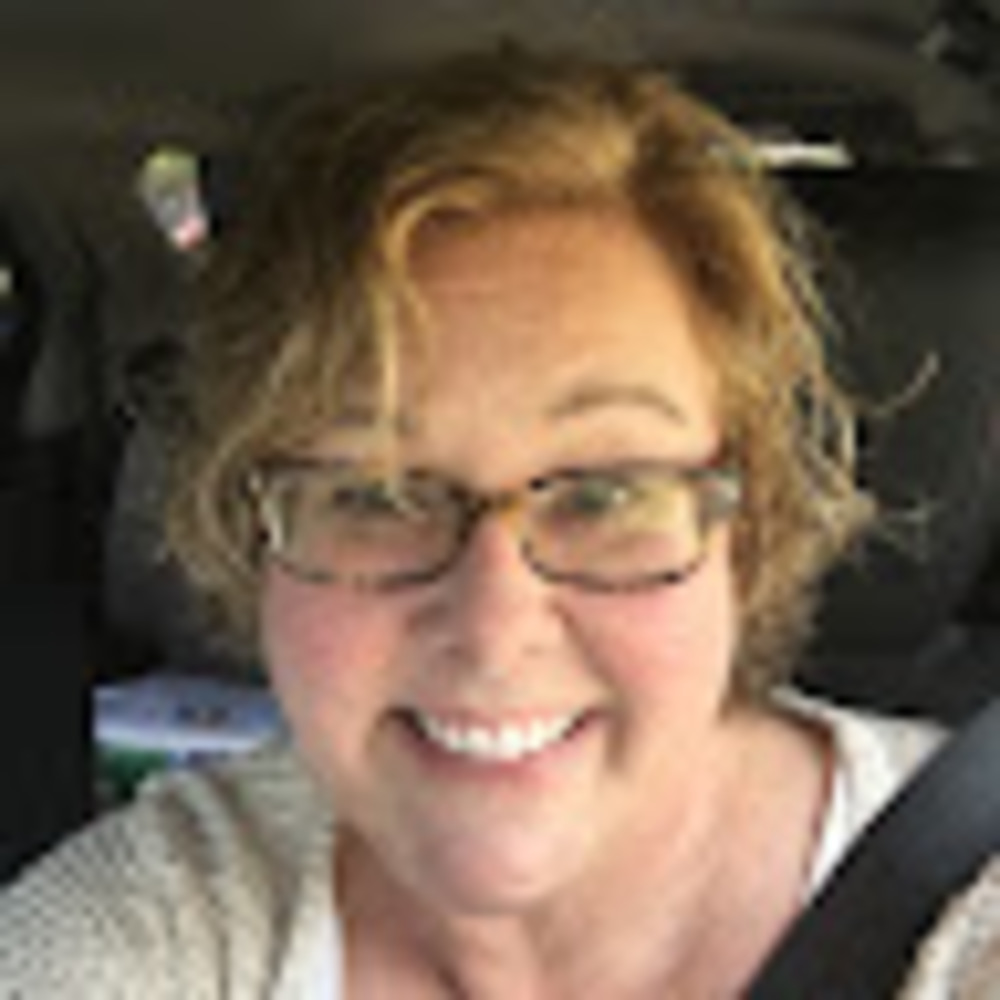 Meet your Posher, Leslie